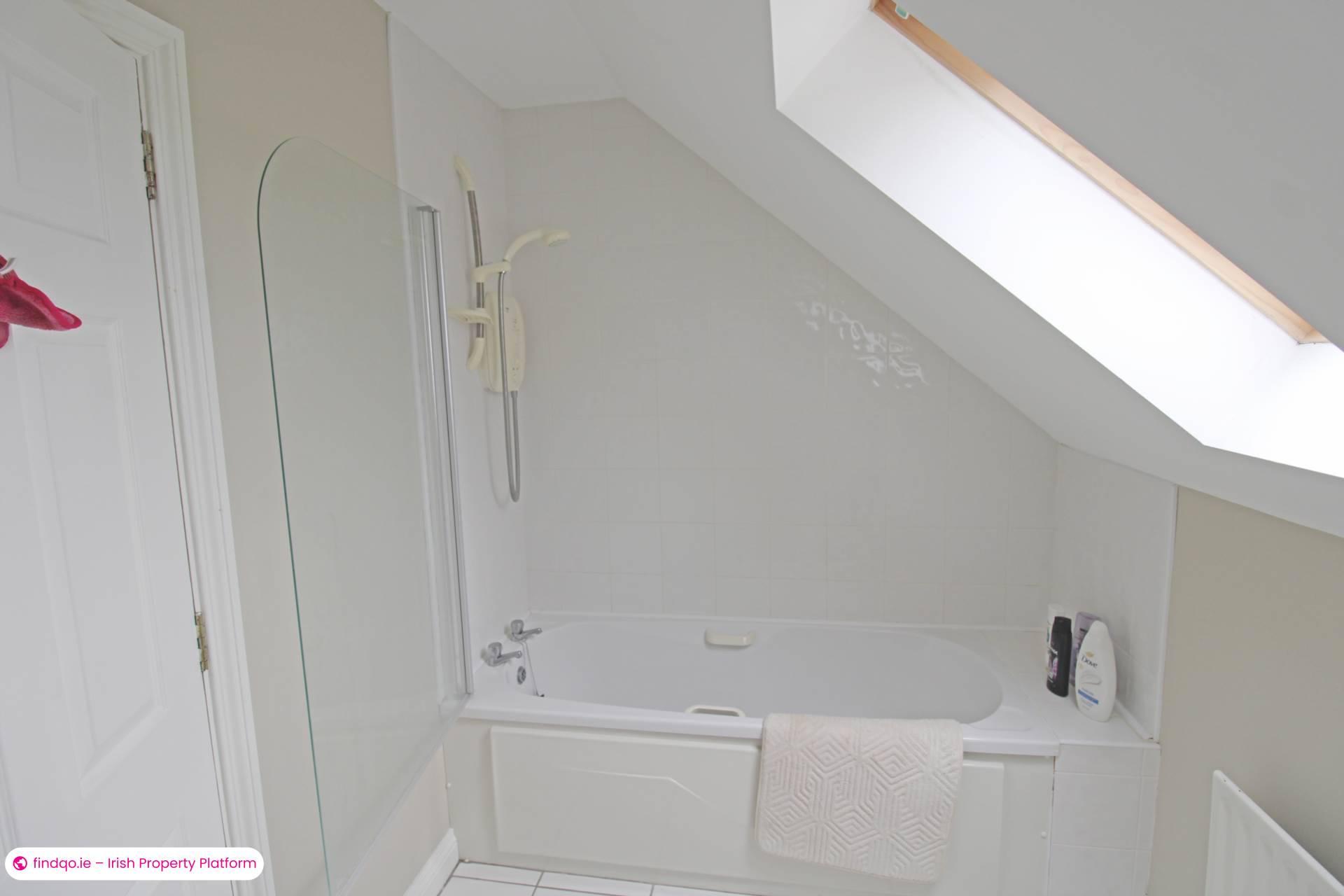 Semi-detached house for Sale in Crossmolina, Mayo