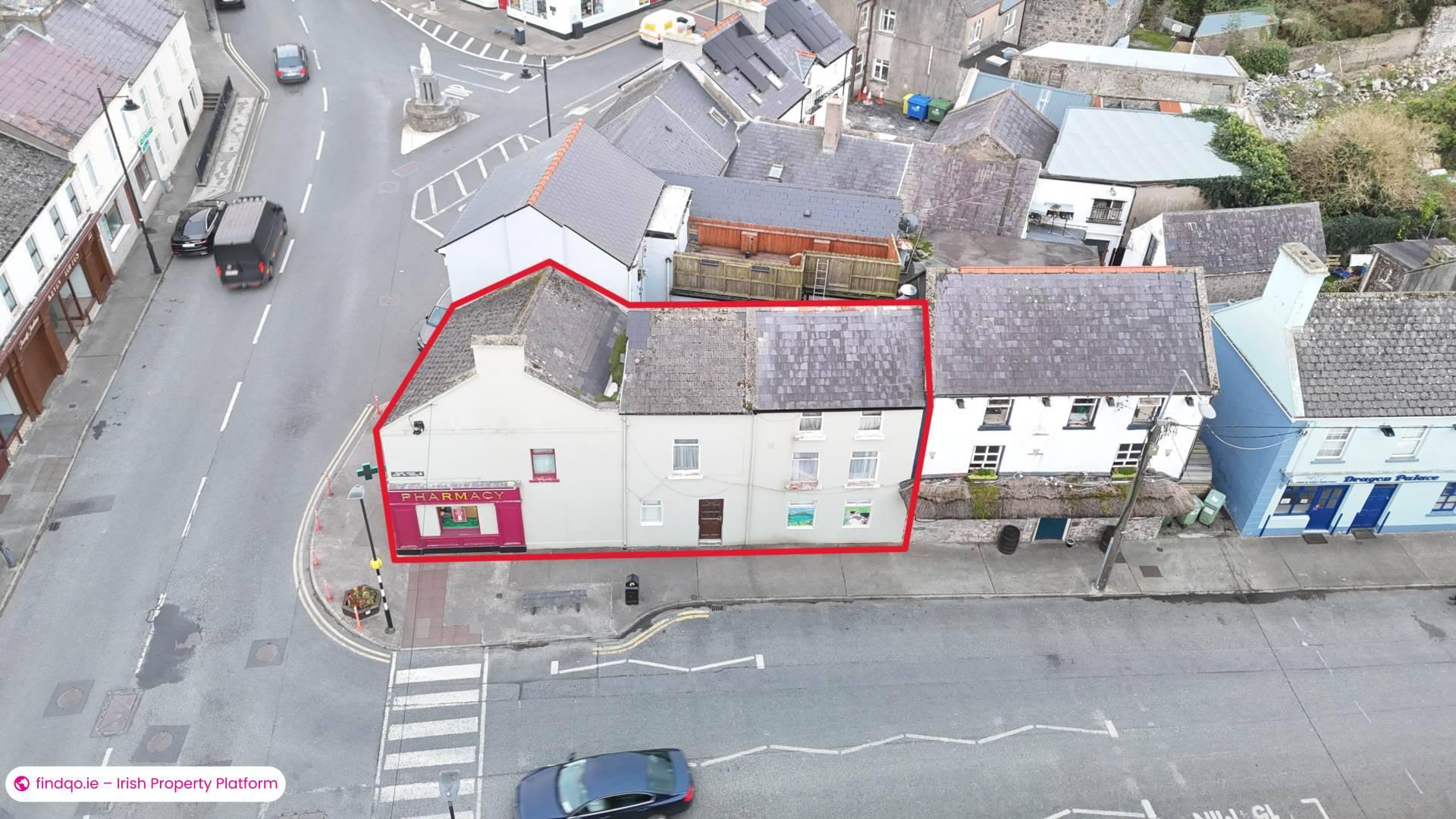 End of terrace house for Sale in Crossmolina, Mayo