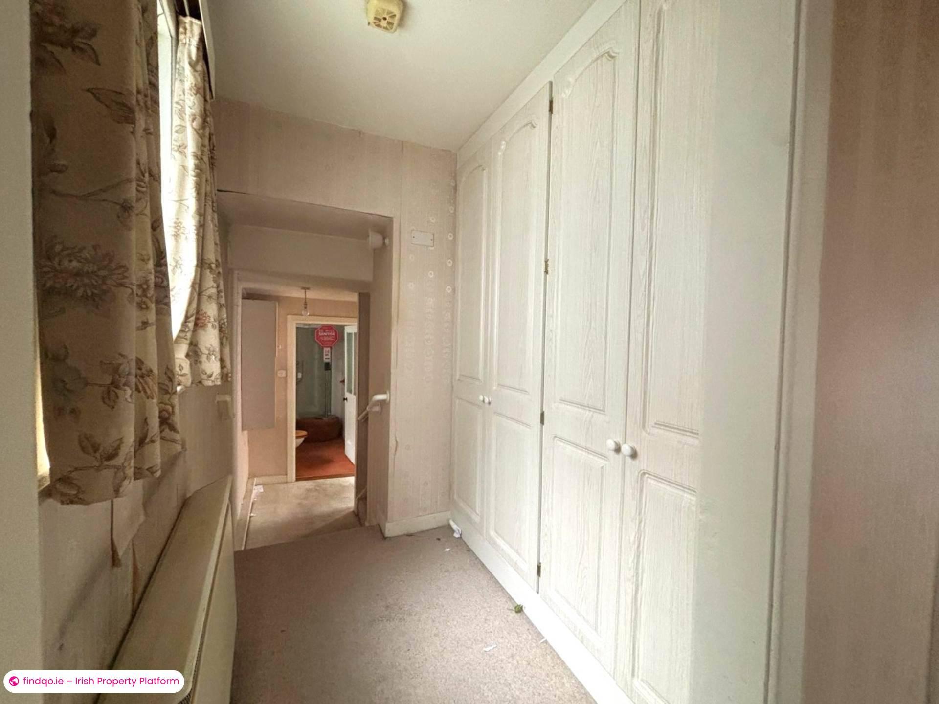 End of terrace house for Sale in Crossmolina, Mayo