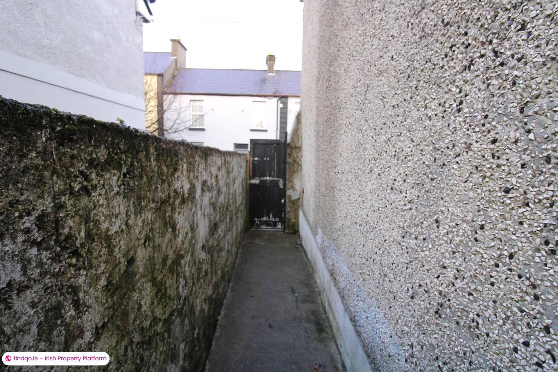 End of terrace house for Sale in Ballina, Mayo