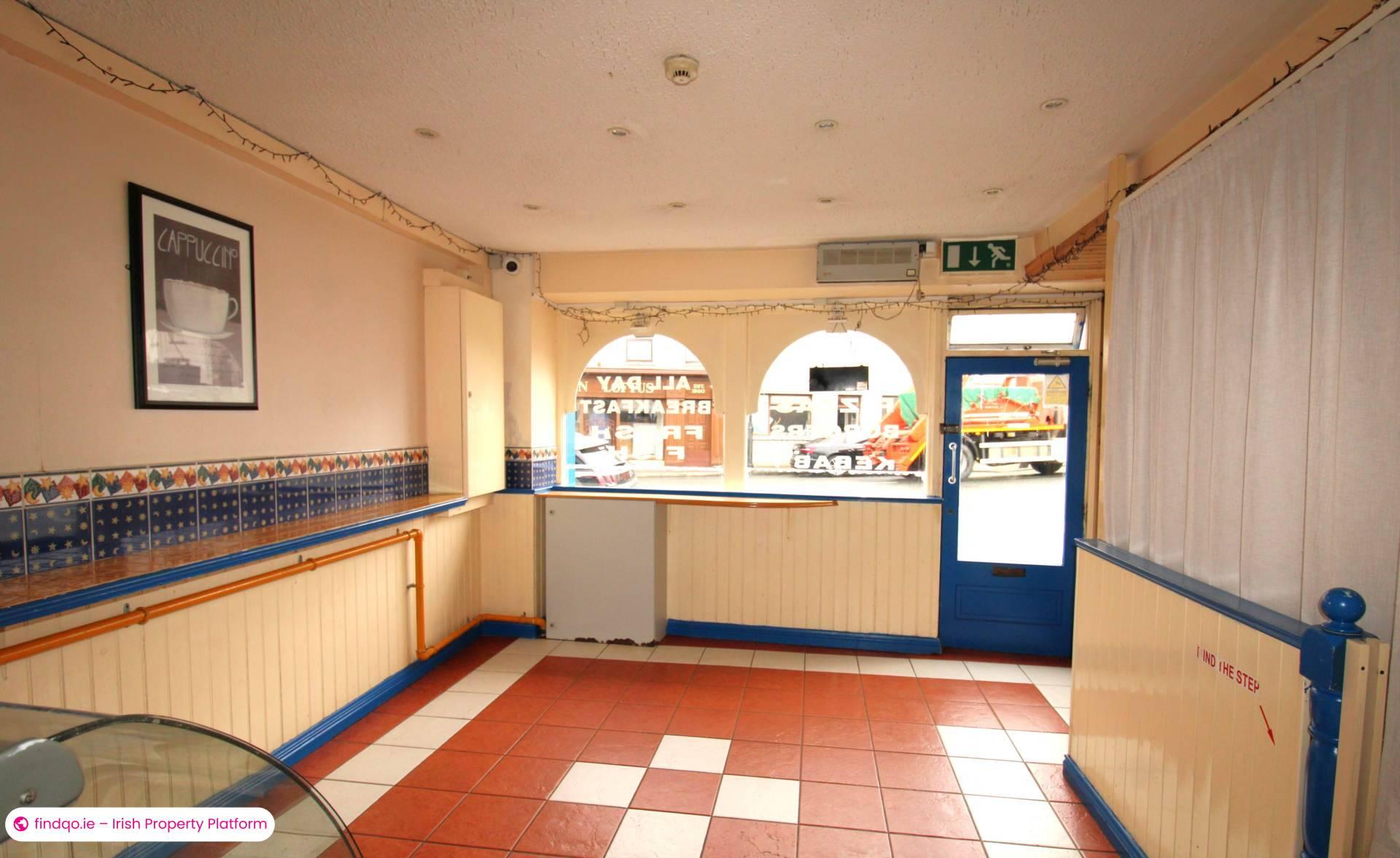 Terraced house for Sale in Crossmolina, Mayo