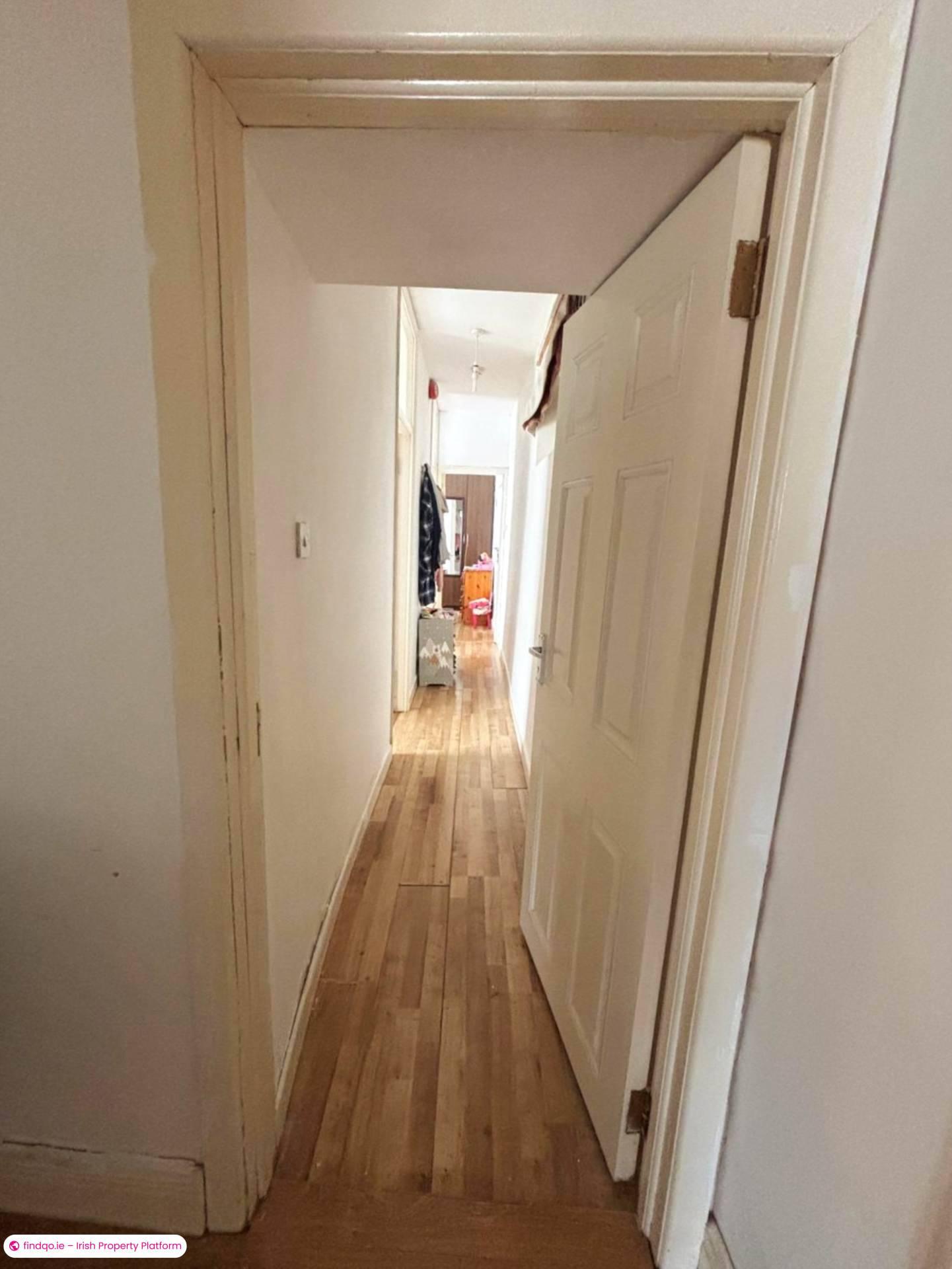 Terraced house for Sale in Crossmolina, Mayo