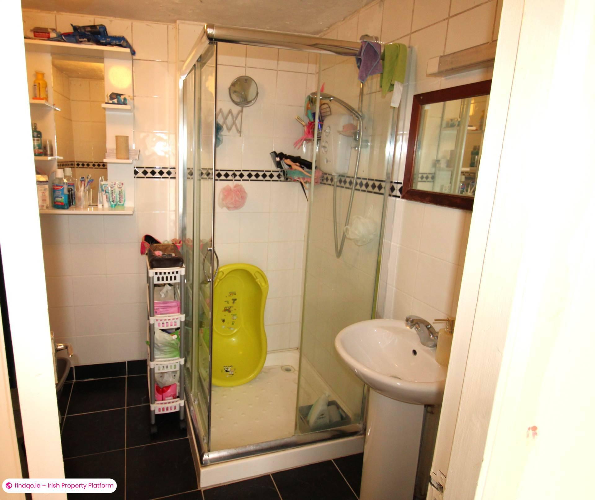 Terraced house for Sale in Crossmolina, Mayo