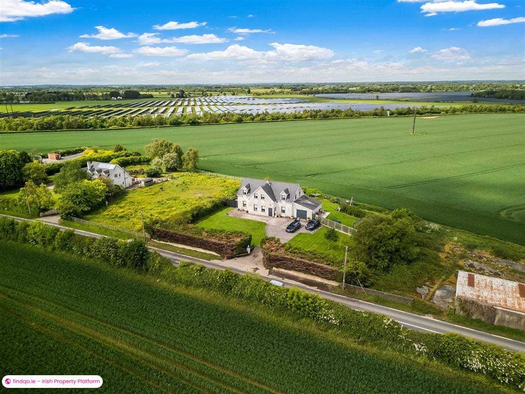 Detached house for Sale in The Ward, Dublin 11