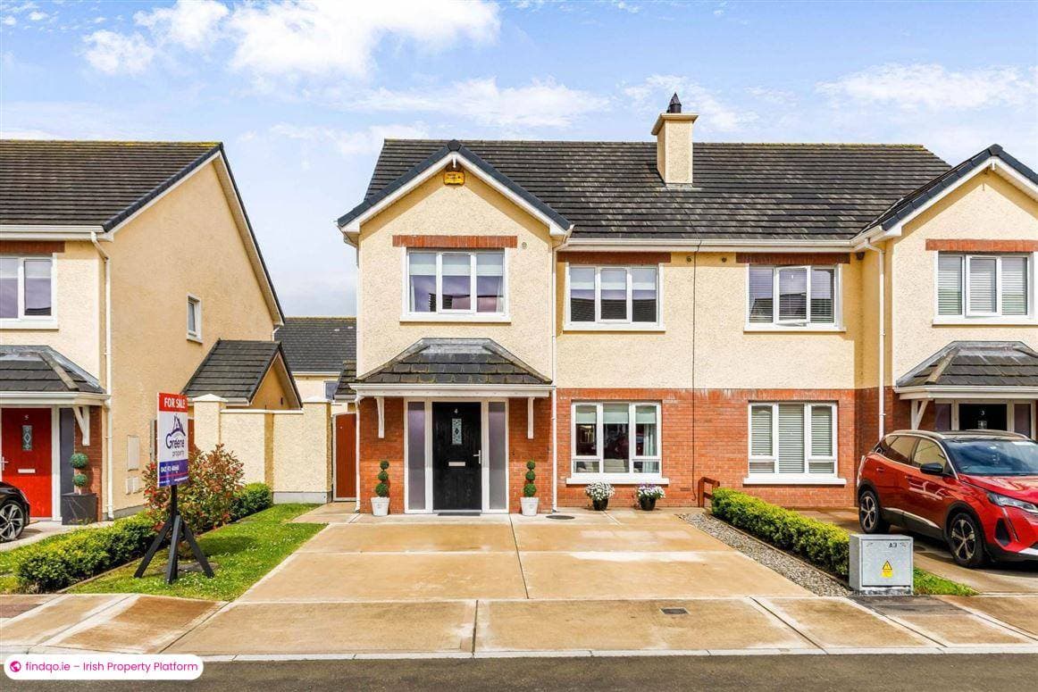 Semi-detached house for Sale in Blackrock, Louth