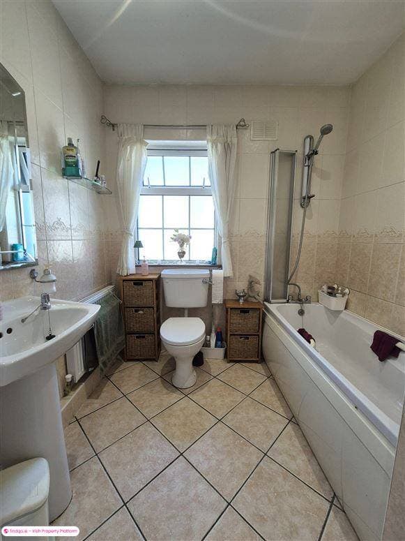 Semi-detached house for Sale in Killucan, Westmeath