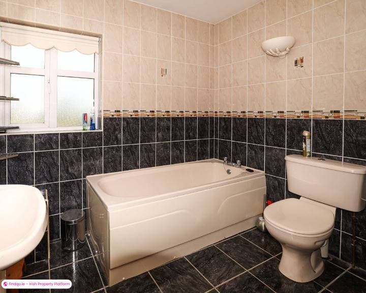 Detached house for Sale in Tarmonbarry, Roscommon