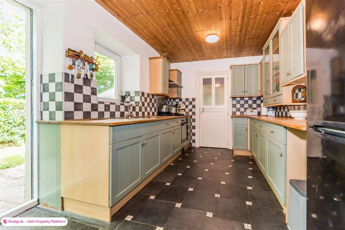 Detached house for Sale in Ballydehob, Cork