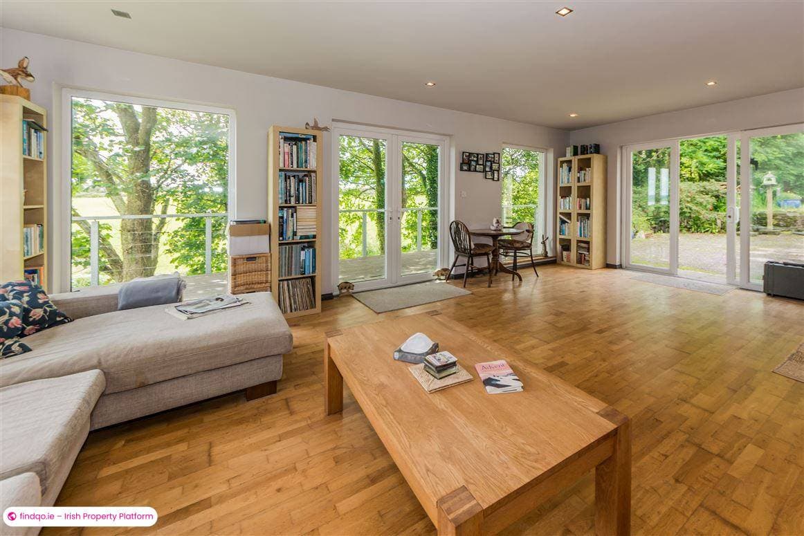 Detached house for Sale in Ballydehob, Cork