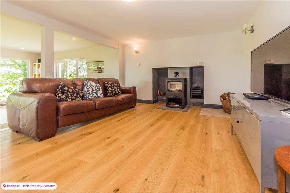 Detached house for Sale in Ballydehob, Cork