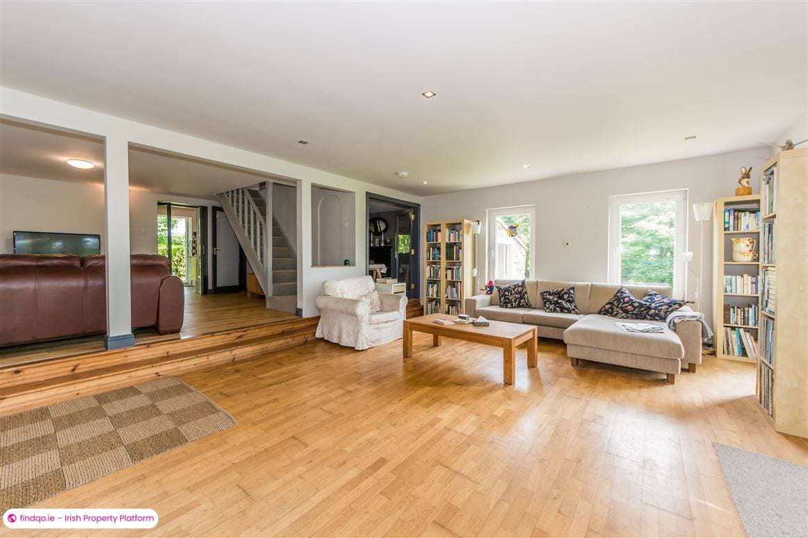 Detached house for Sale in Ballydehob, Cork