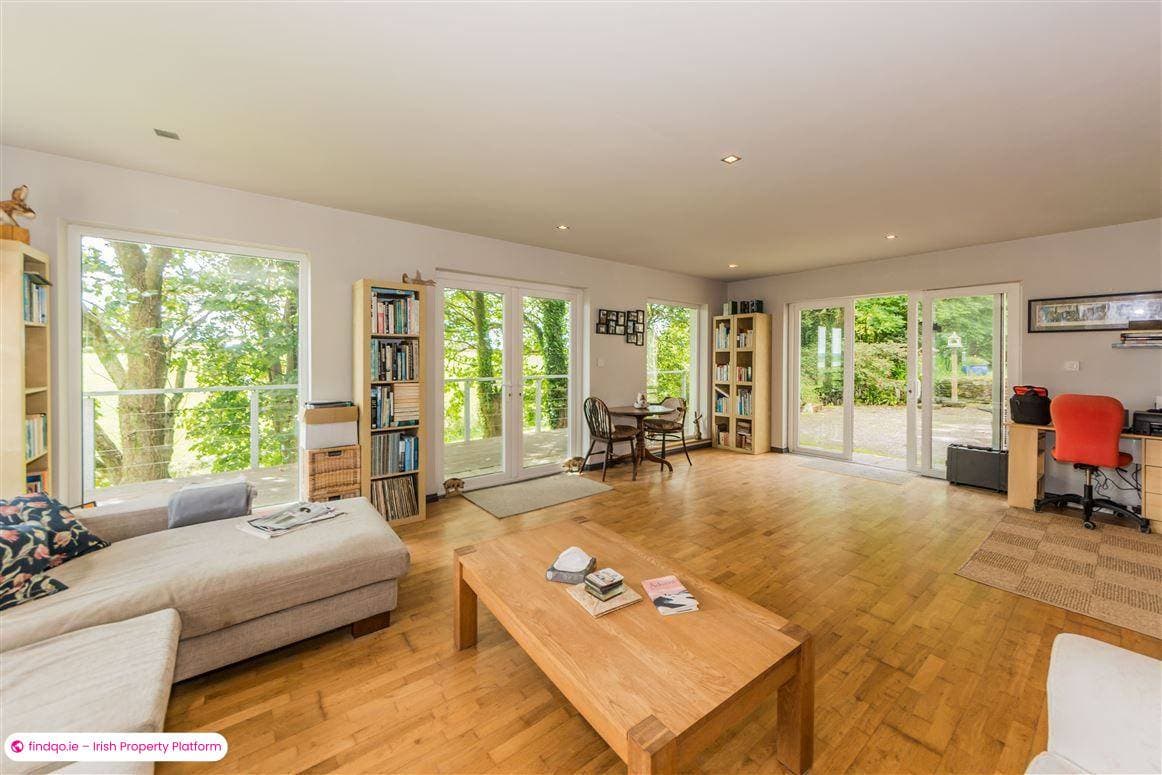 Detached house for Sale in Ballydehob, Cork