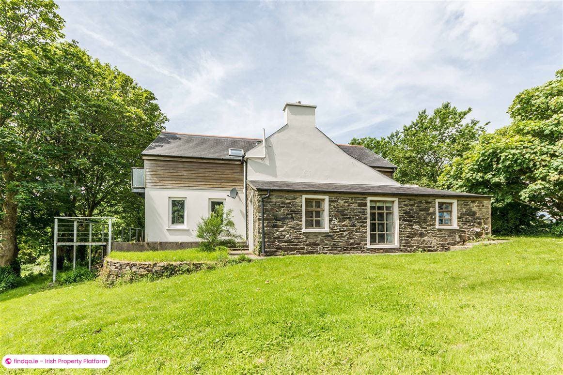 Detached house for Sale in Ballydehob, Cork