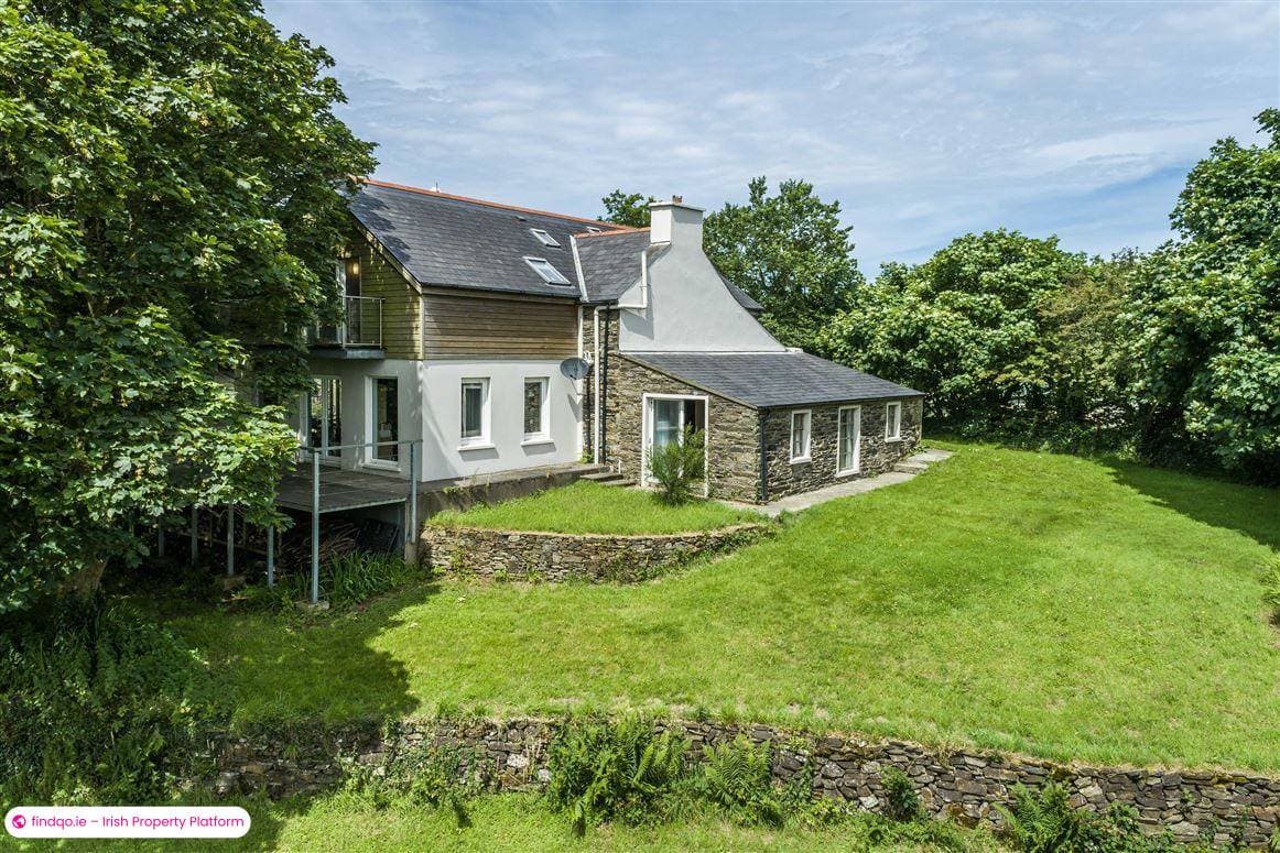 Detached house for Sale in Ballydehob, Cork