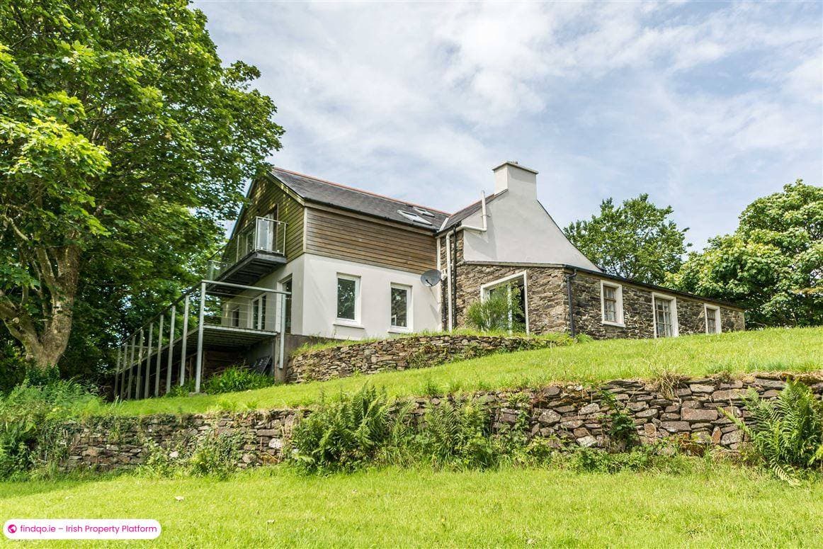 Detached house for Sale in Ballydehob, Cork