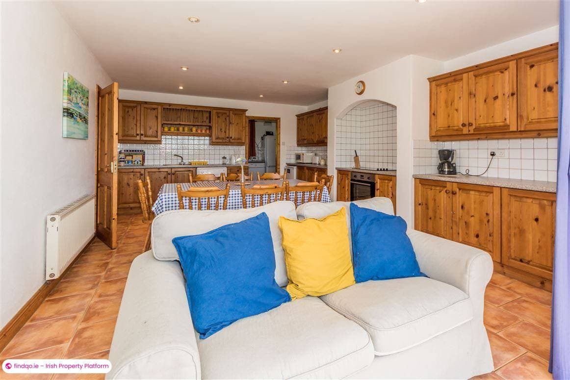 Detached house for Sale in Goleen, Cork