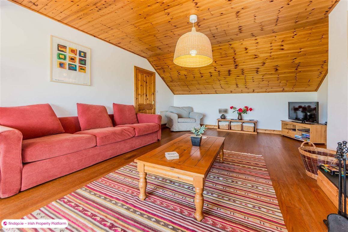Detached house for Sale in Goleen, Cork