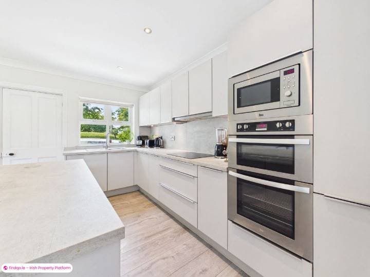 Detached house for Sale in Dunmore East, Waterford