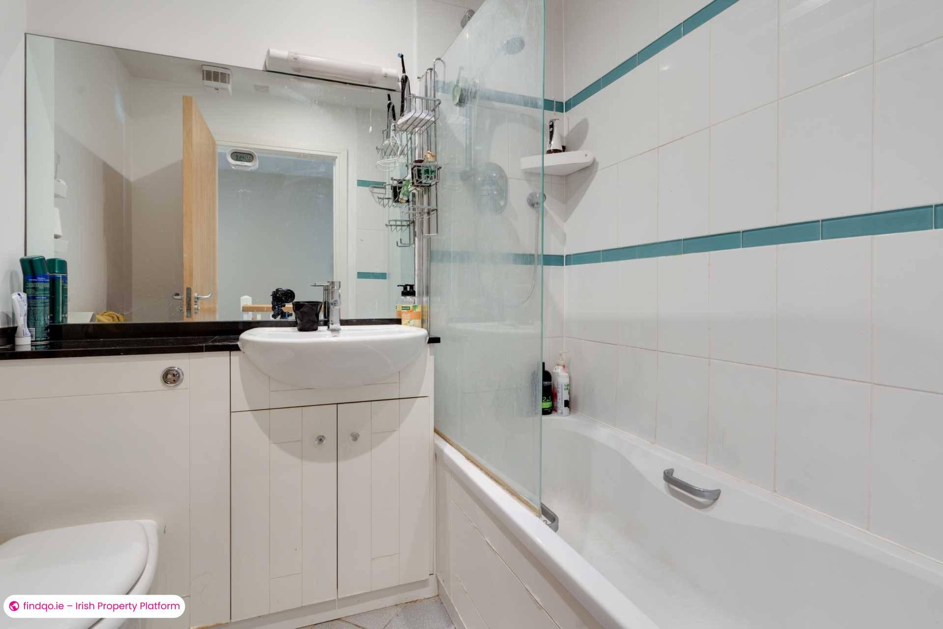 Terraced house for Sale in Dublin 18
