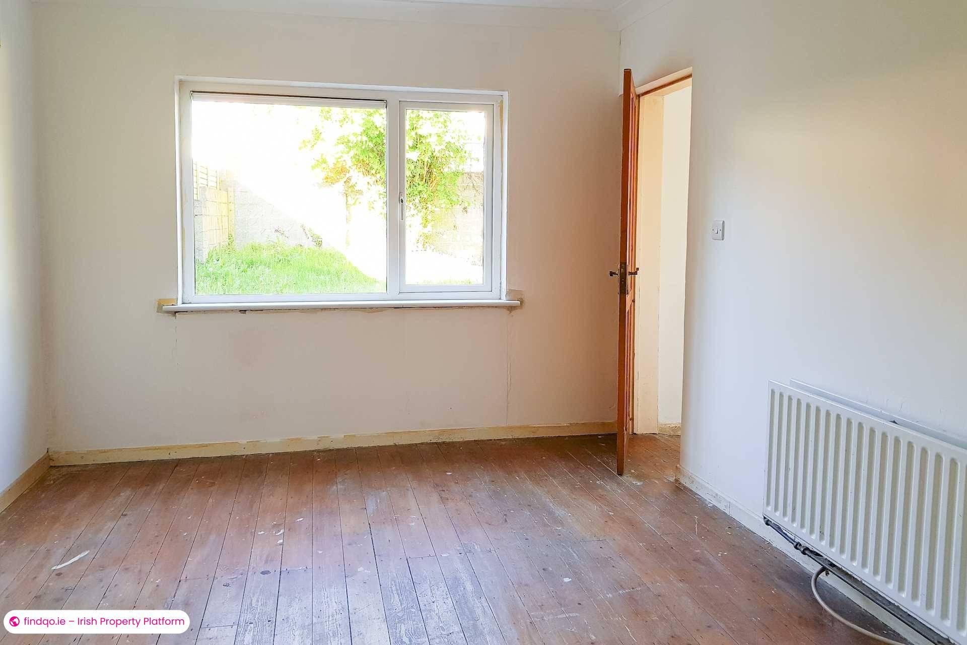 Semi-detached house for Sale in Dublin 24