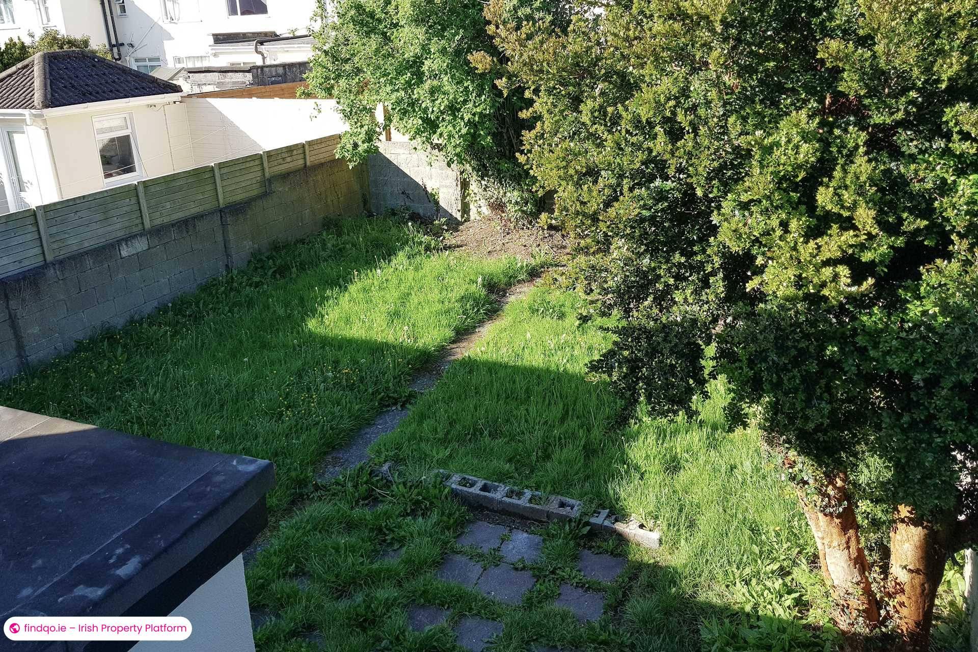 Semi-detached house for Sale in Dublin 24