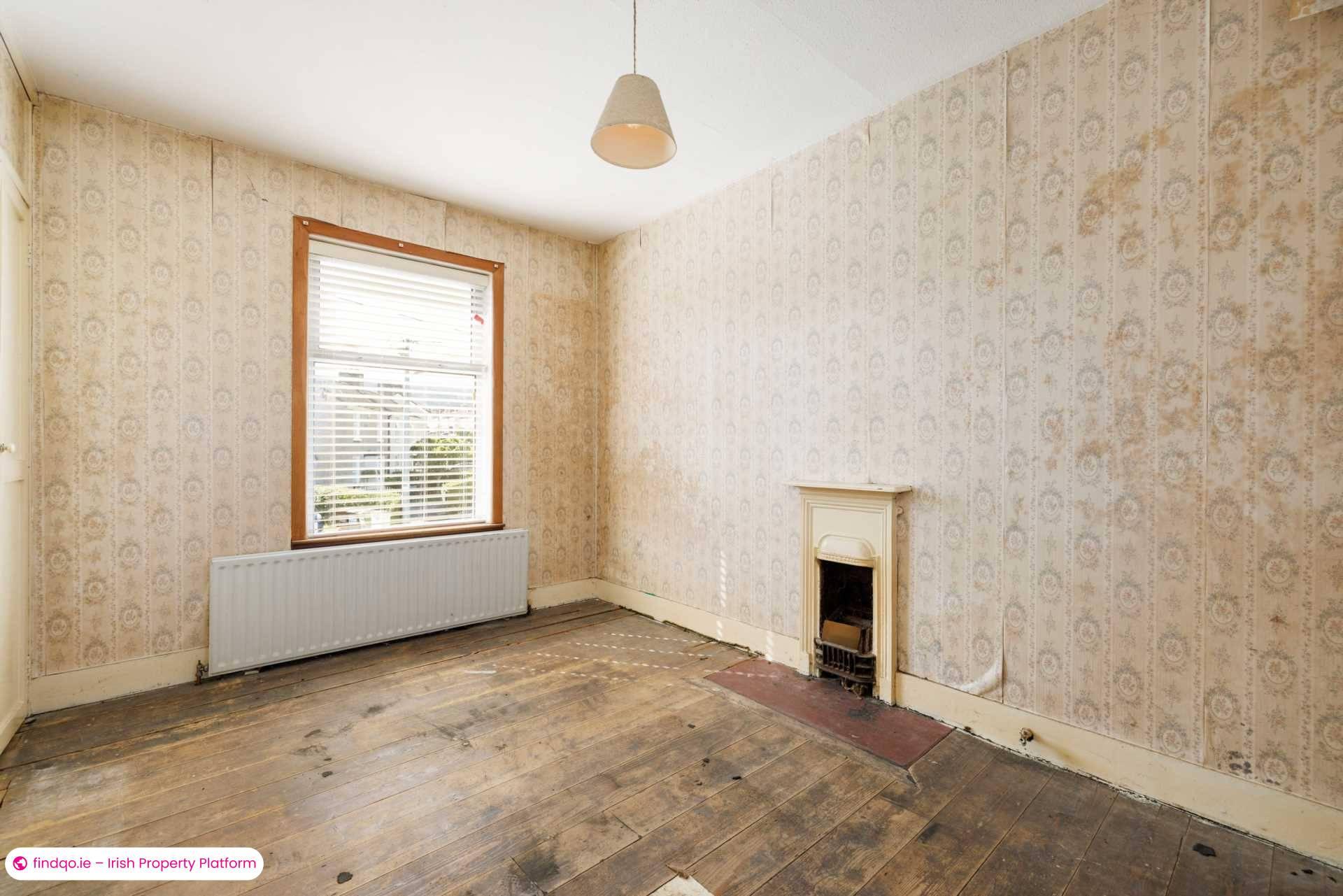 Semi-detached house for Sale in Dublin 16