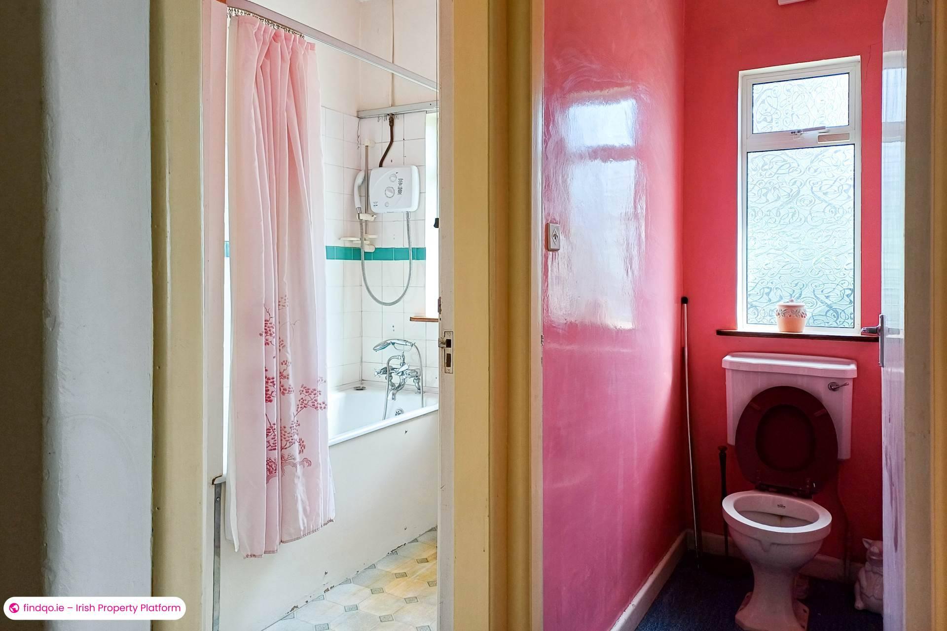 Bungalow for Sale in Mount Merrion, Dublin (County)
