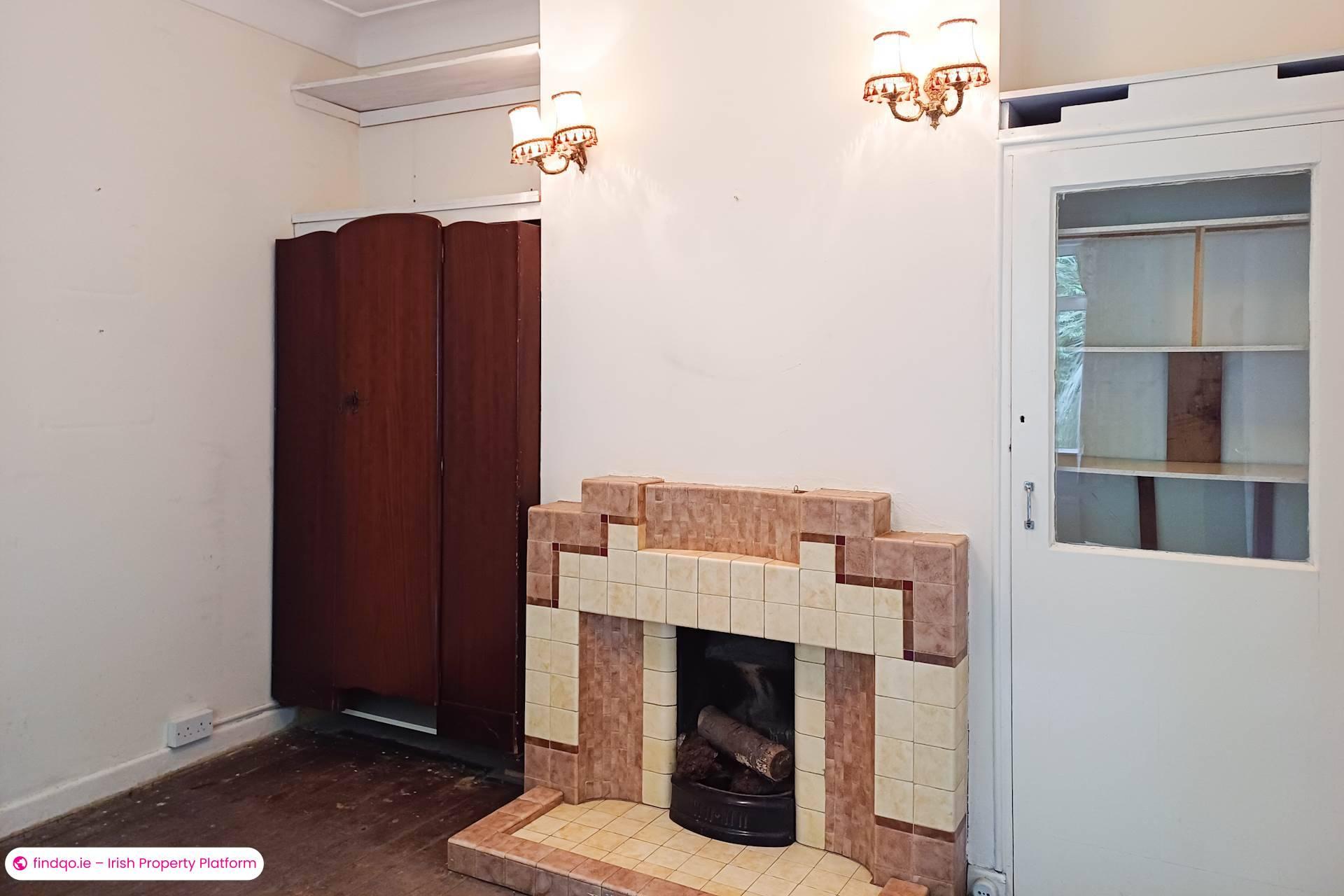 Bungalow for Sale in Mount Merrion, Dublin (County)