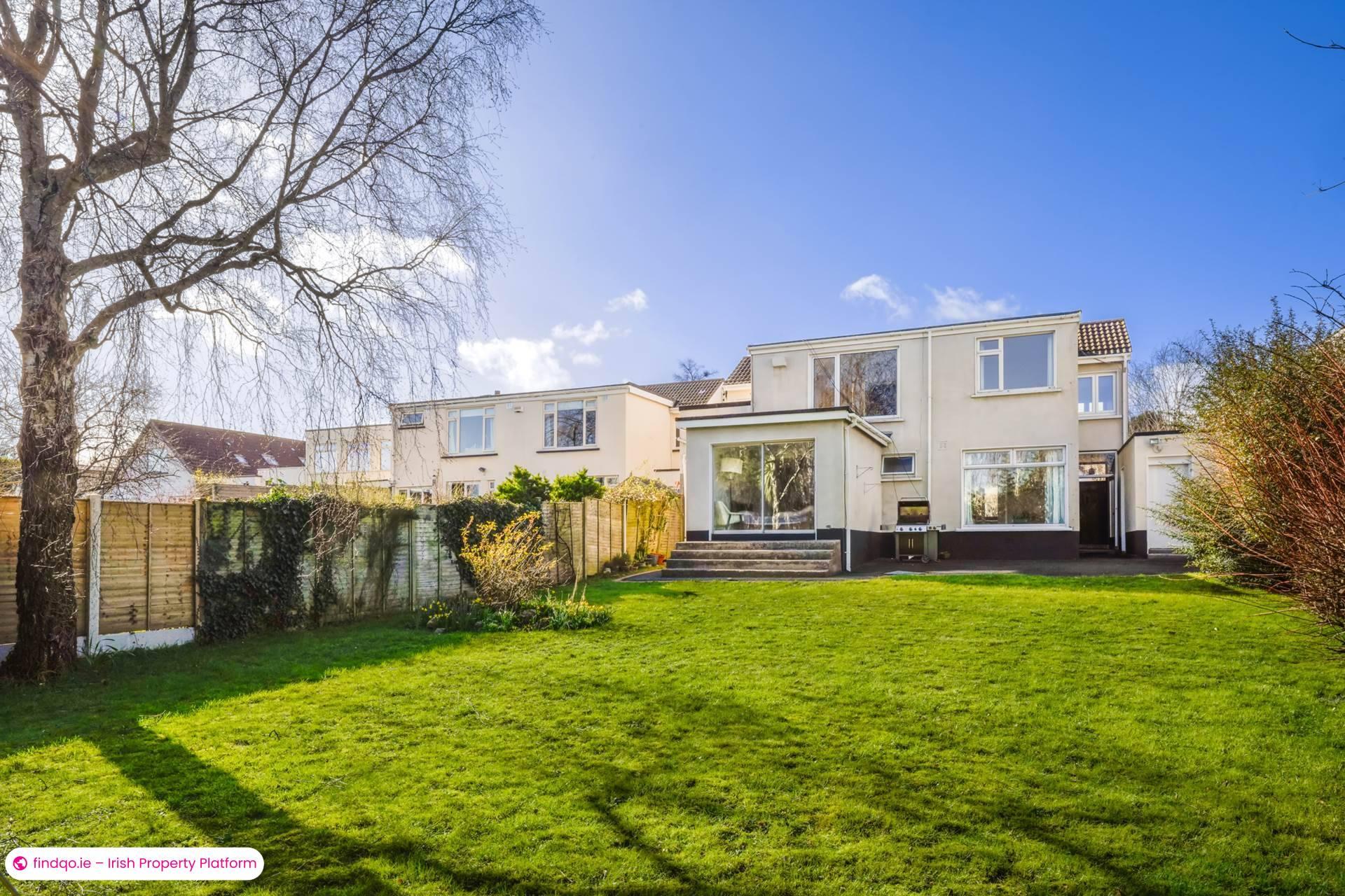 Detached house for Sale in Cabinteely, Dublin 18