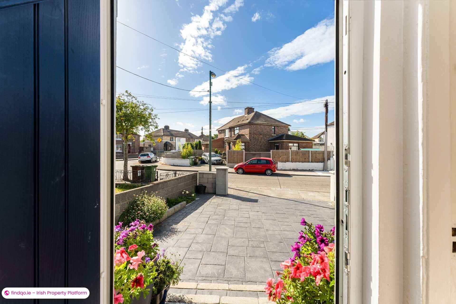 End of terrace house for Sale in Dublin 9