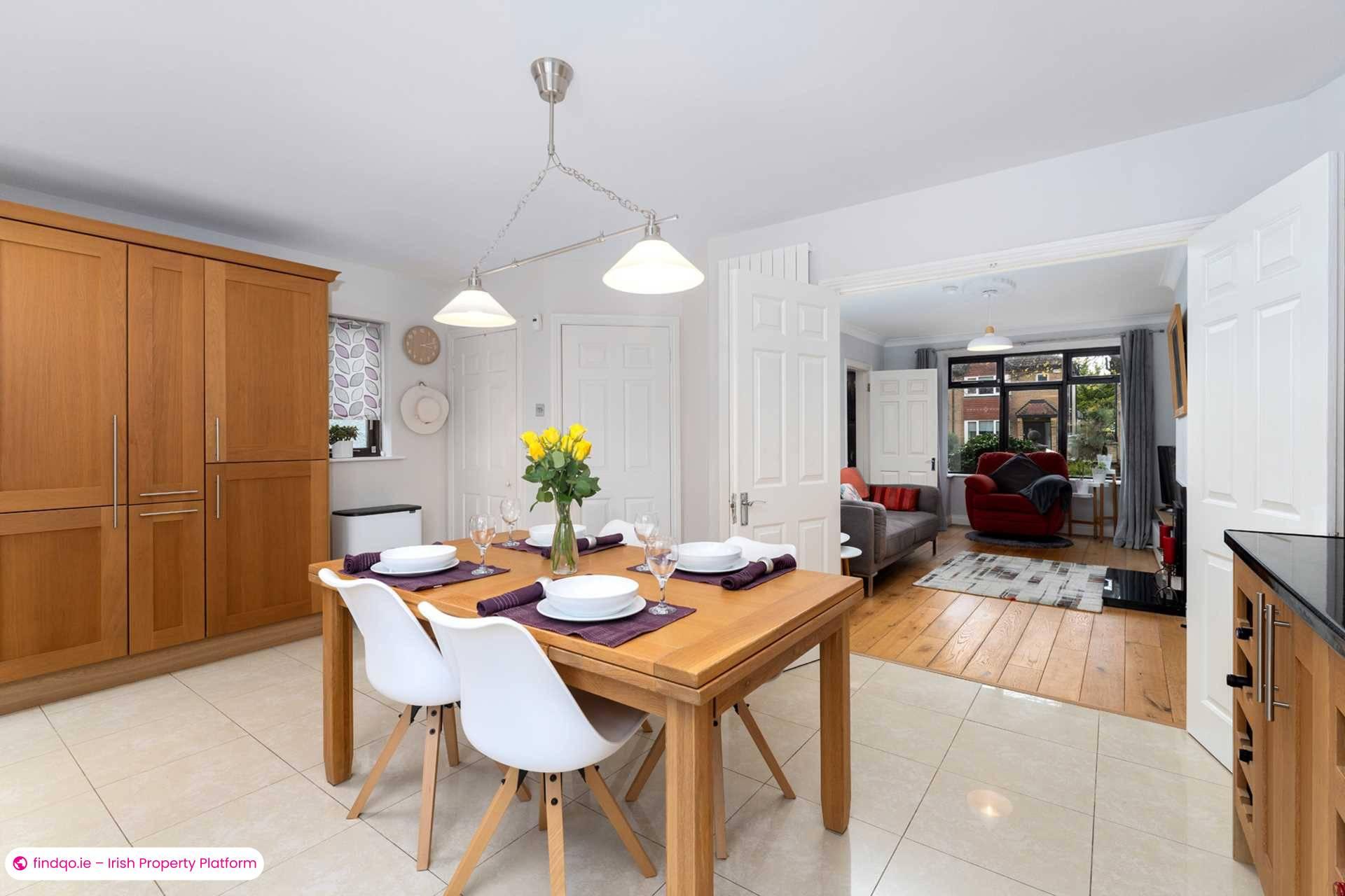 Semi-detached house for Sale in Leopardstown, Dublin 18