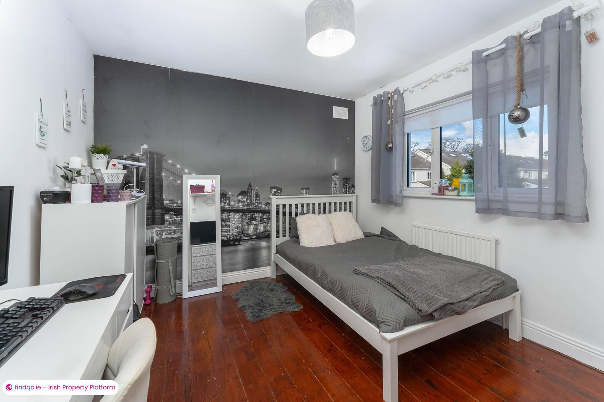 Semi-detached house for Sale in Lucan, Dublin (County)