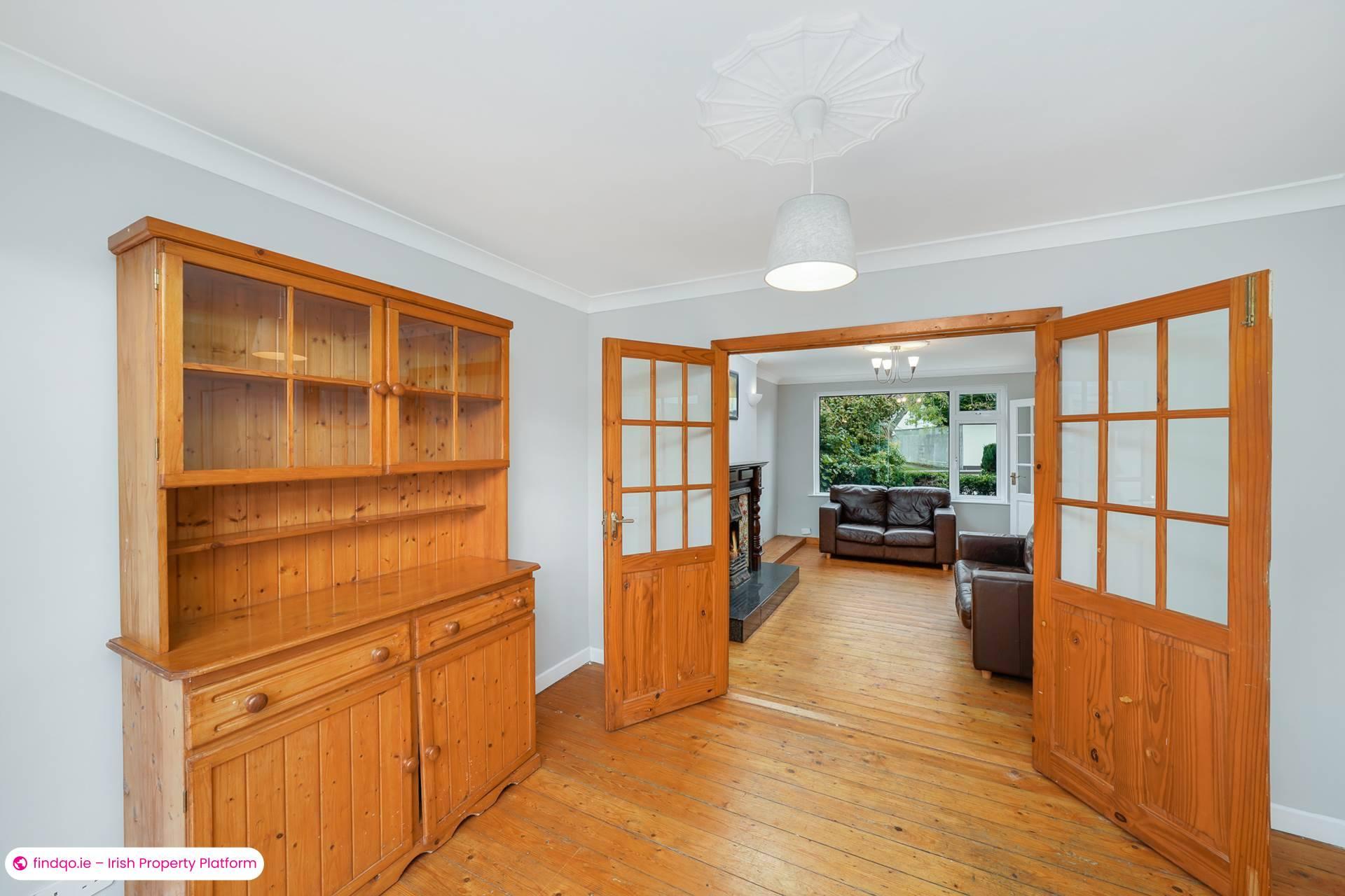 Semi-detached house for Sale in Dundrum, Down