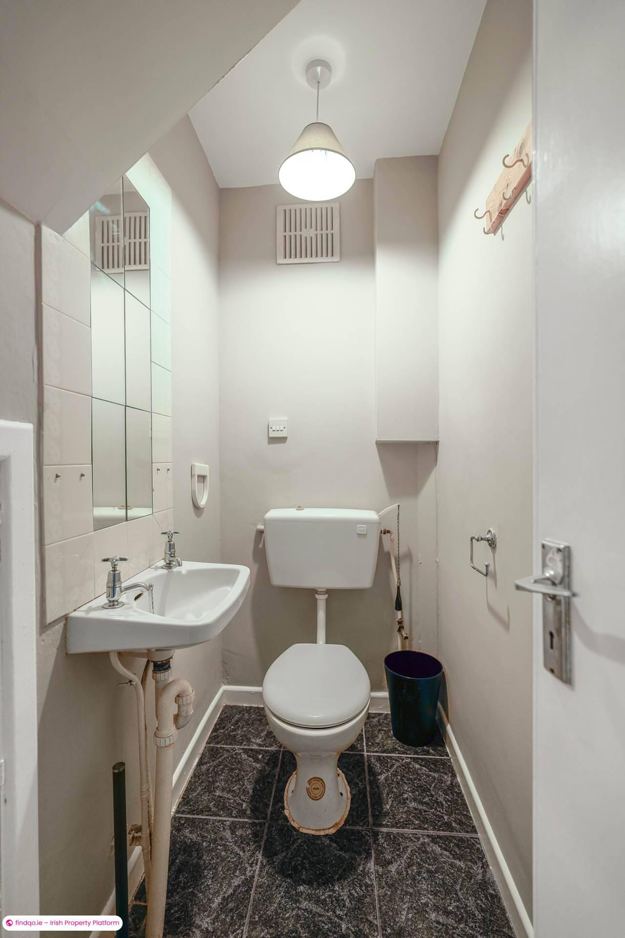 Semi-detached house for Sale in Dundrum, Down