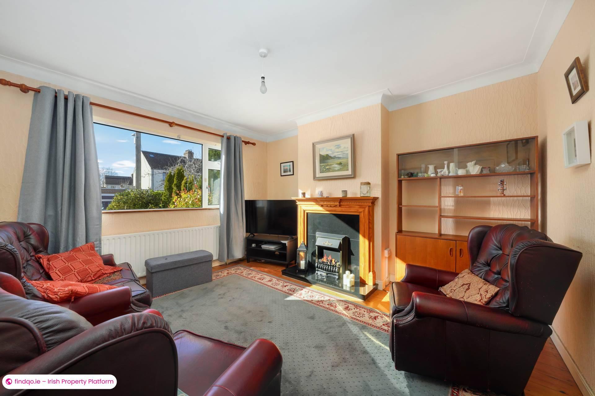 Semi-detached house for Sale in Dundrum, Down