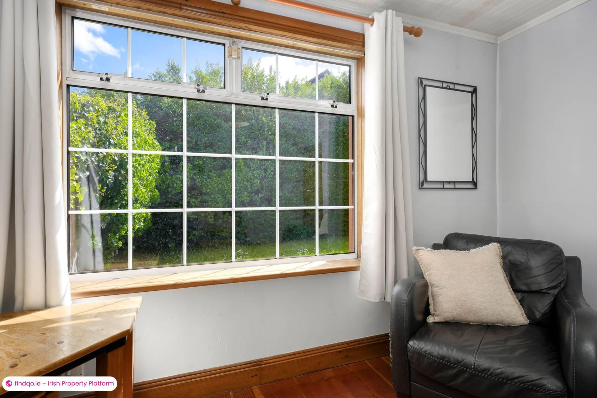 Semi-detached house for Sale in Stillorgan, Dublin (County)