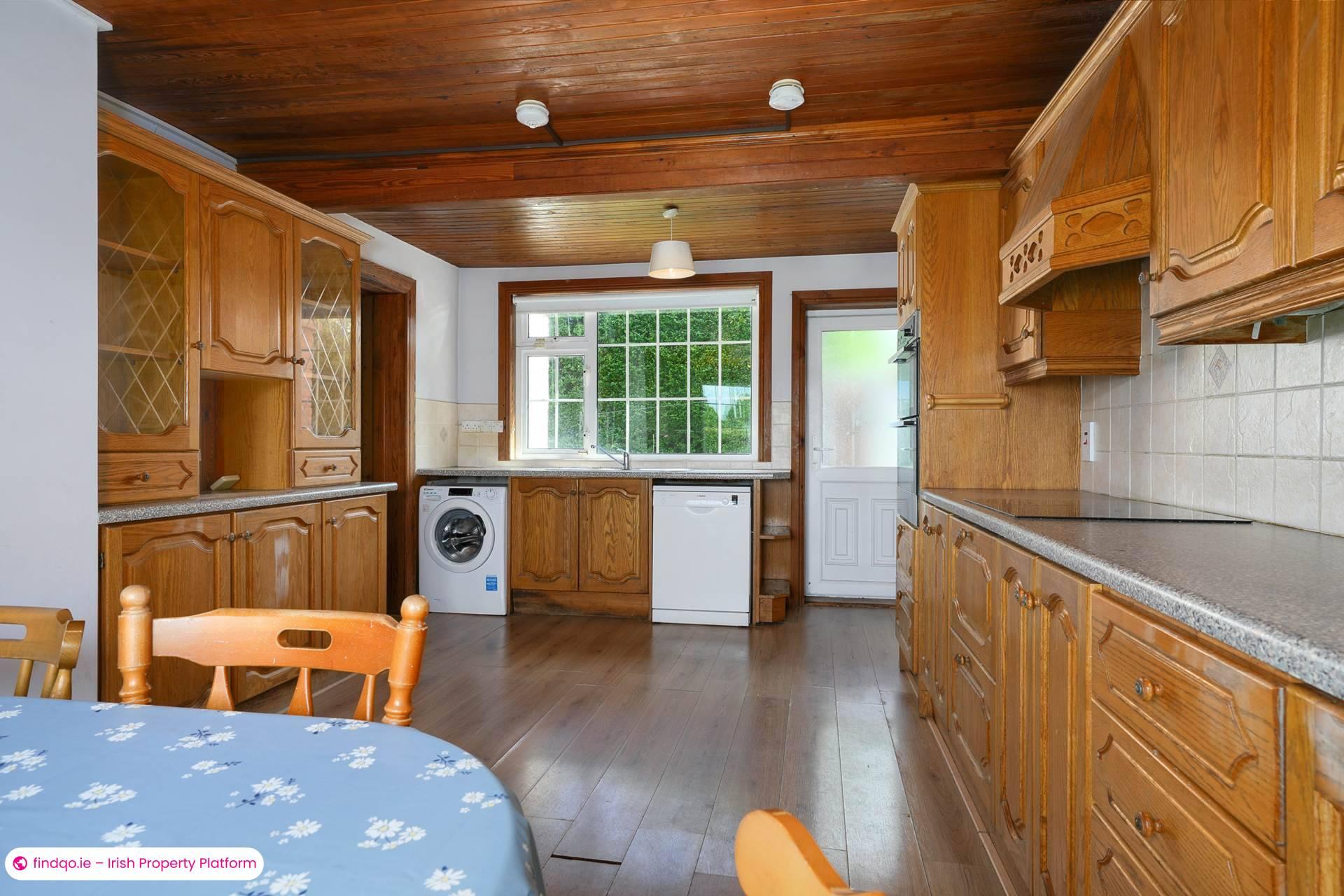 Semi-detached house for Sale in Stillorgan, Dublin (County)
