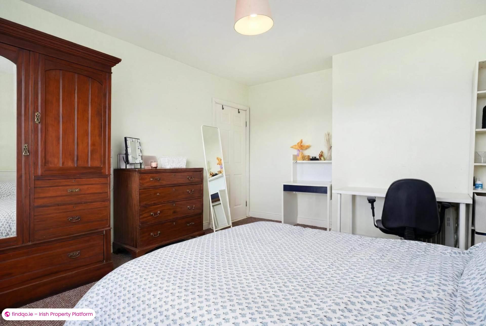 Semi-detached house for Sale in Dublin 14