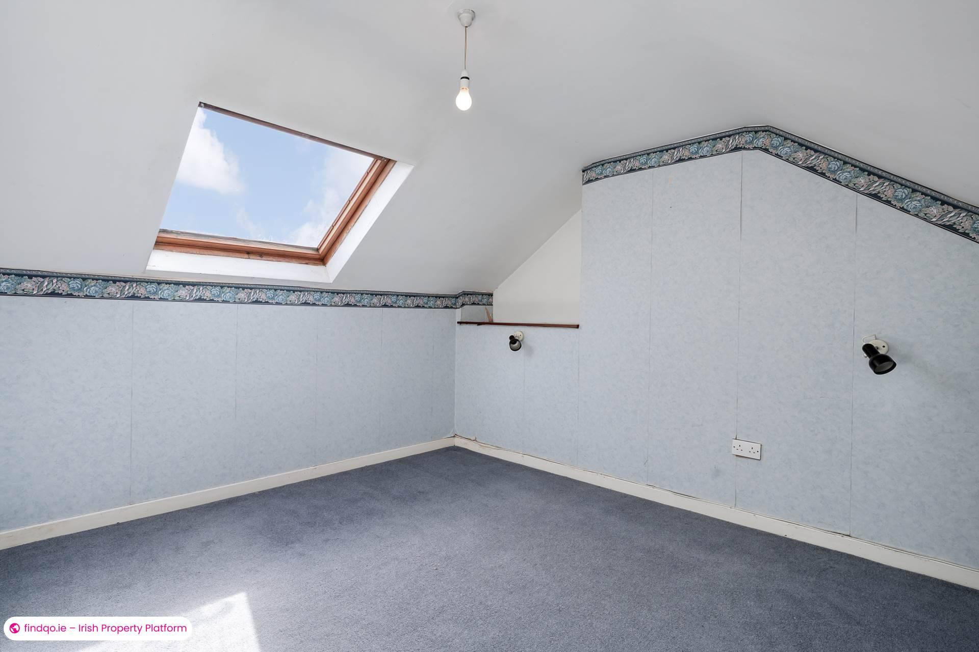 Semi-detached house for Sale in Dublin 16