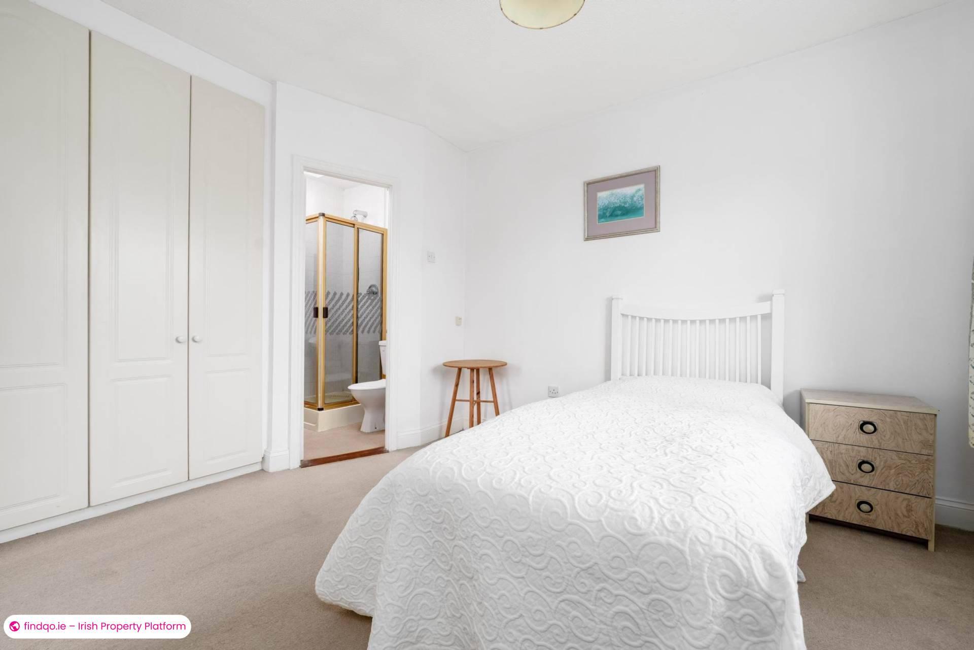 Semi-detached house for Sale in Dublin 14