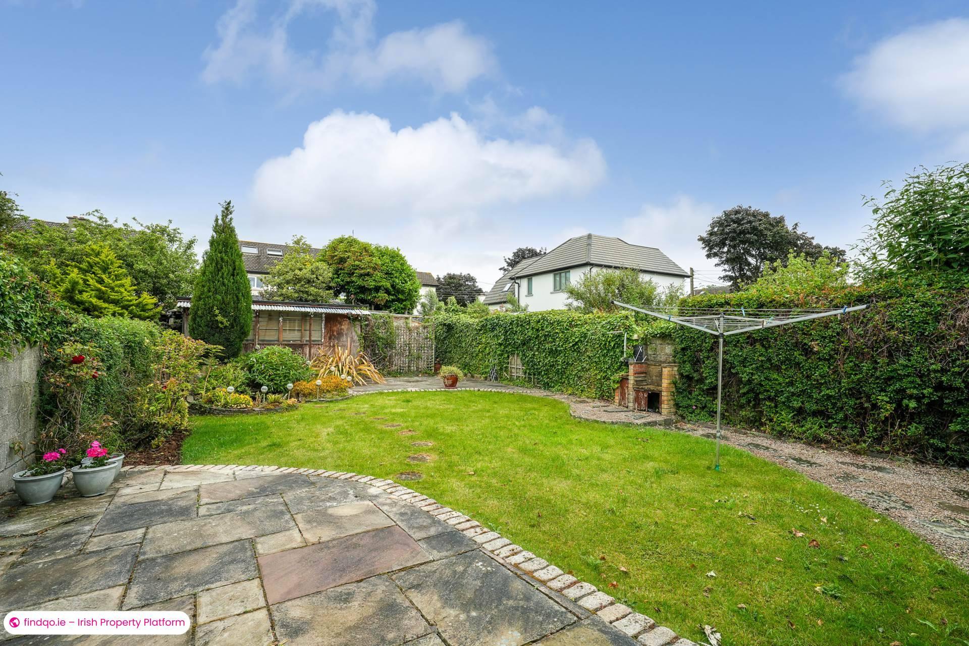 Semi-detached house for Sale in Dun Laoghaire, Dublin (County)
