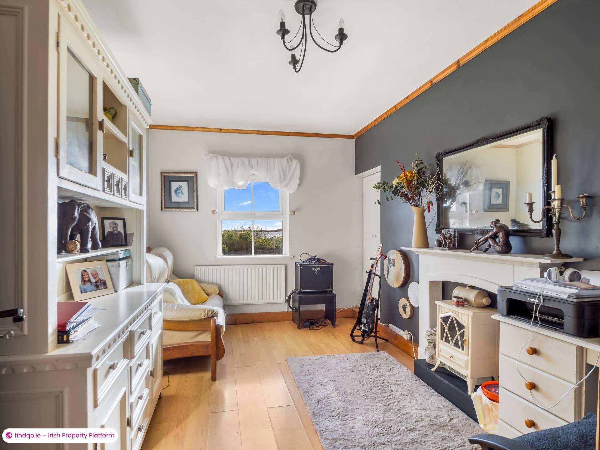 Detached house for Sale in Clifden, Galway