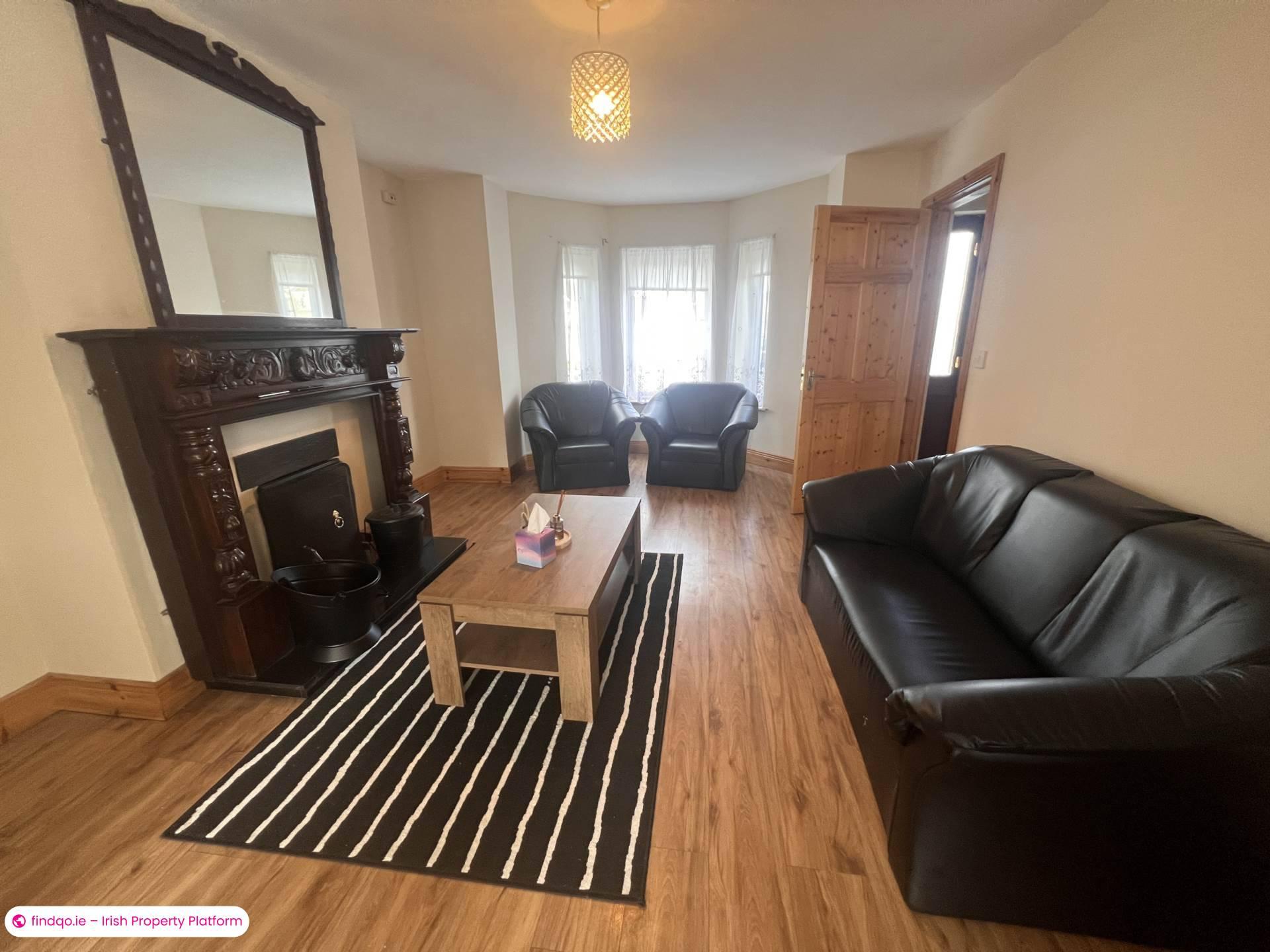 4 Bedroom Semi-detached house for Rent in Newcastle West, Limerick