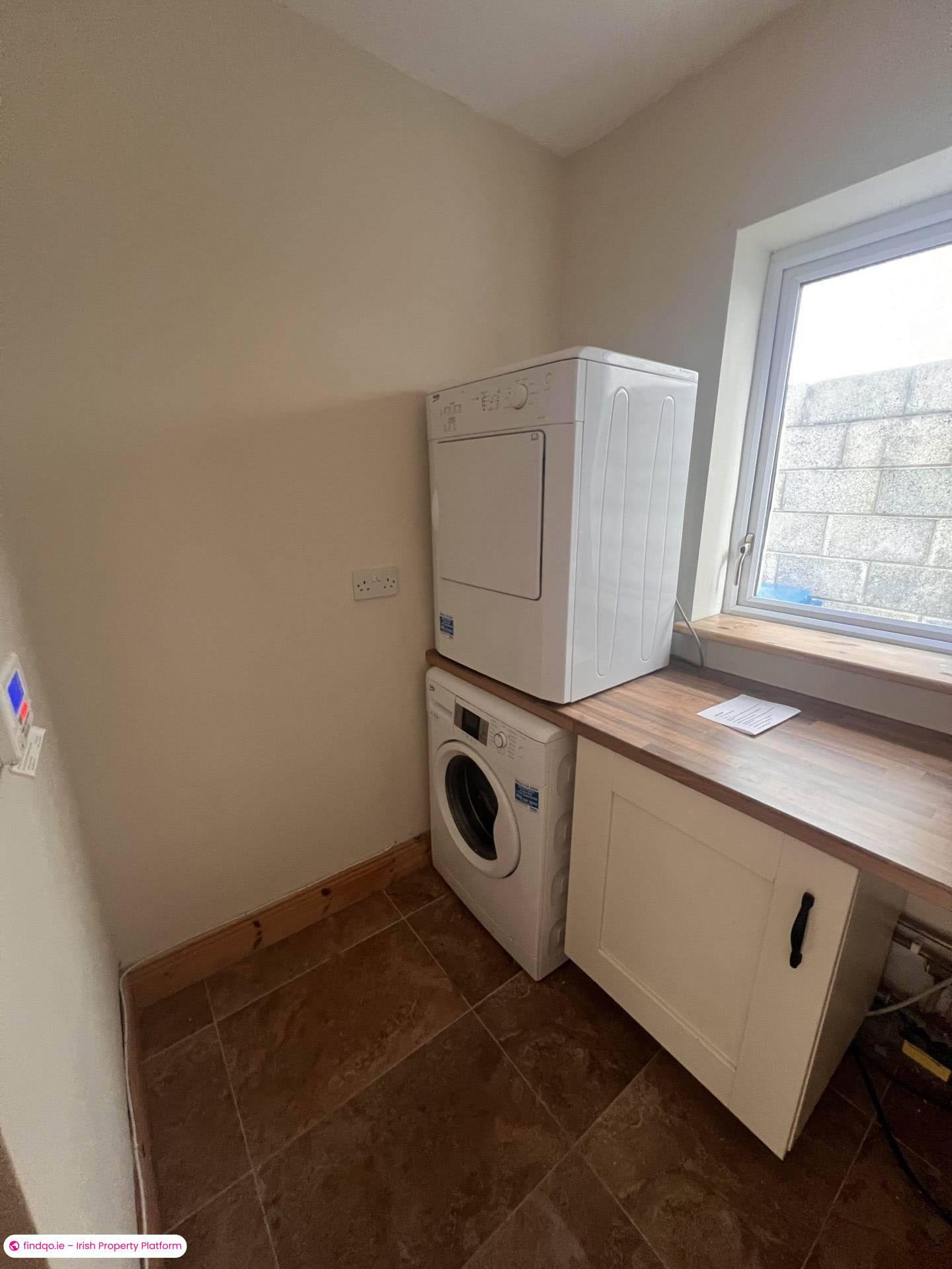 4 Bedroom Semi-detached house for Rent in Newcastle West, Limerick