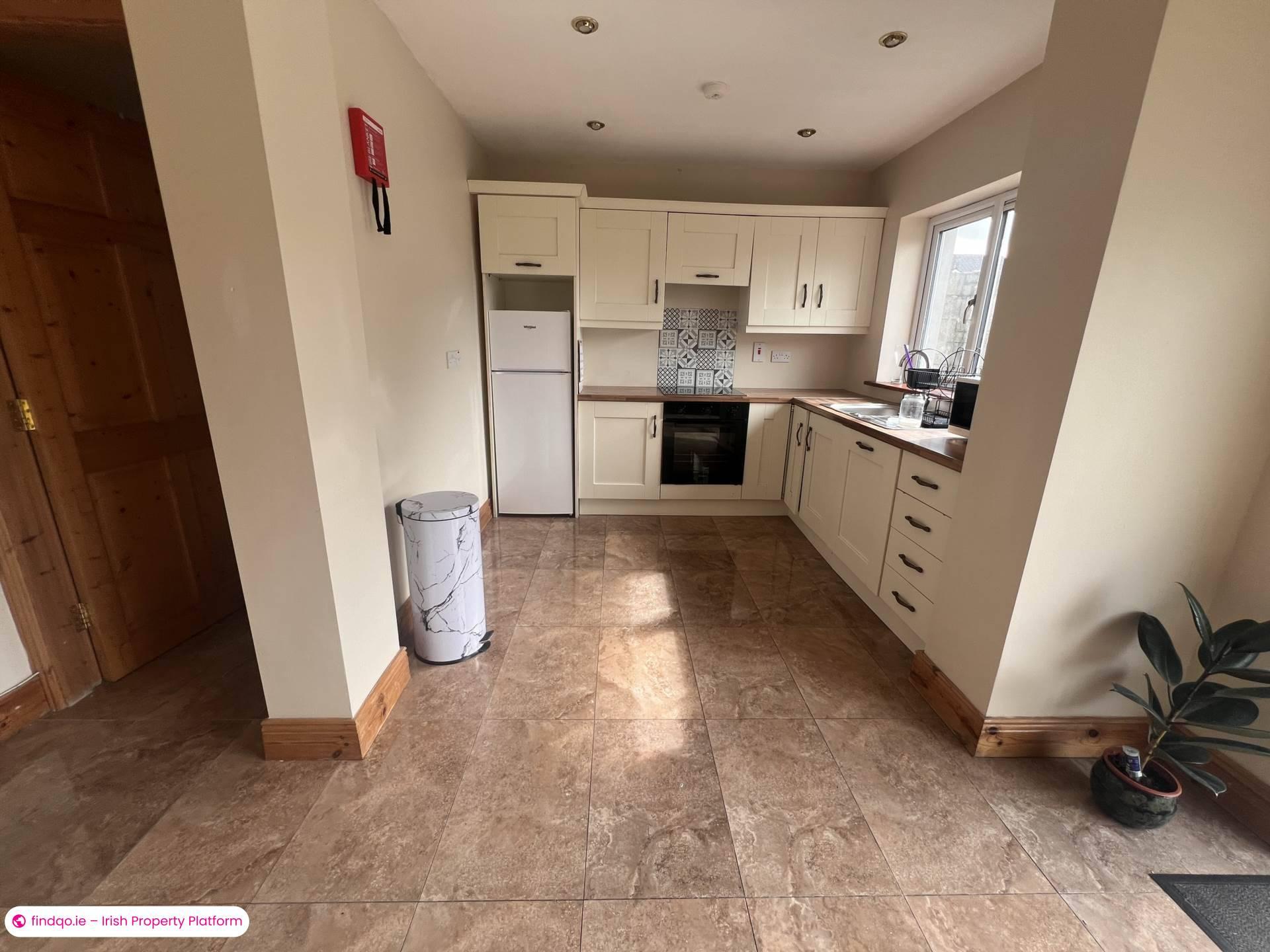 4 Bedroom Semi-detached house for Rent in Newcastle West, Limerick