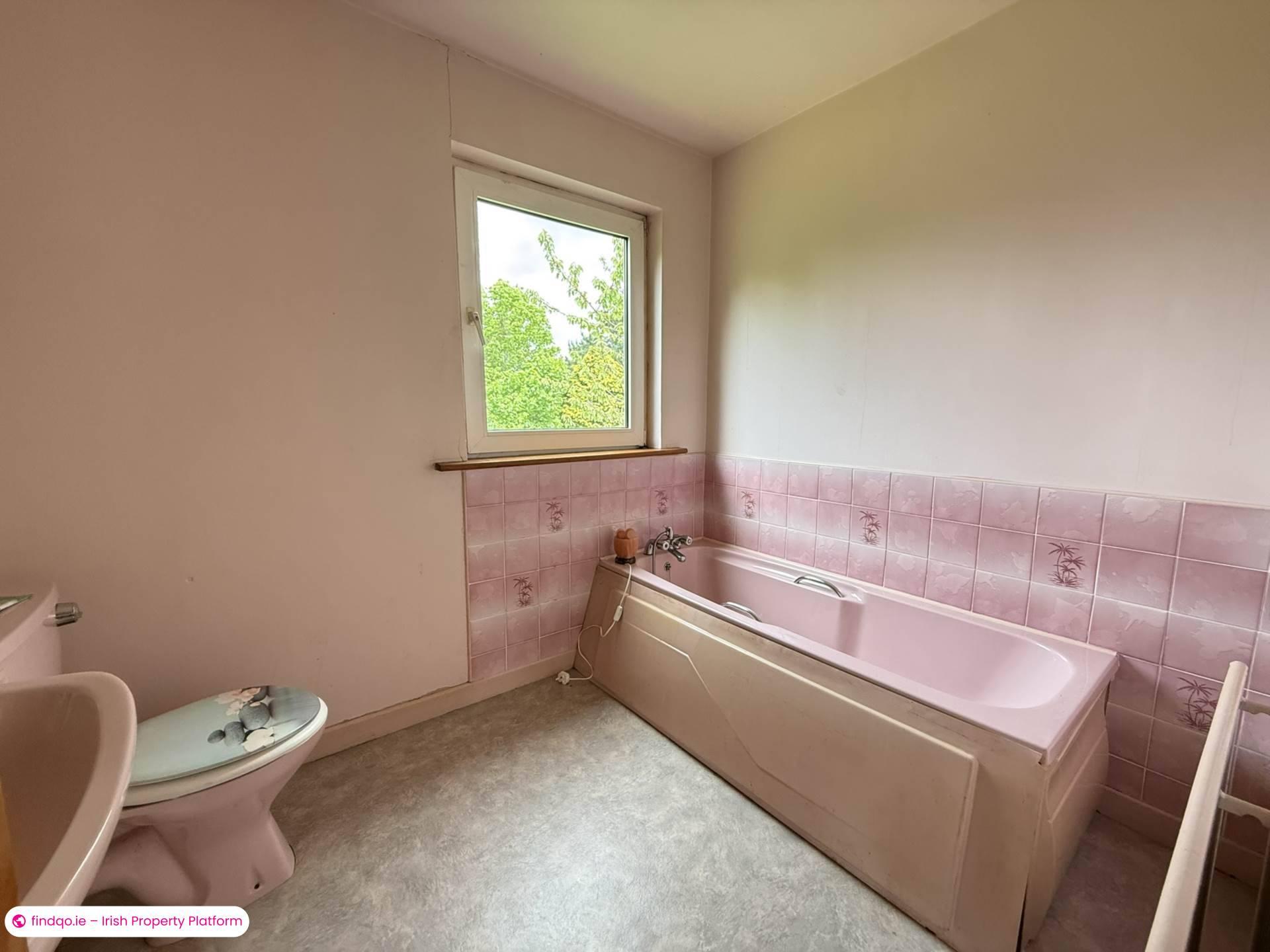 Detached house for Sale in Ardfinnan, Tipperary