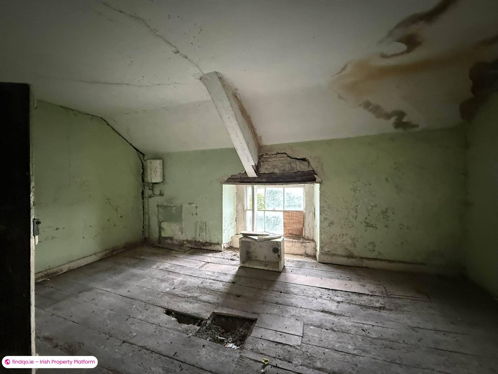 End of terrace house for Sale in Clonmel, Tipperary