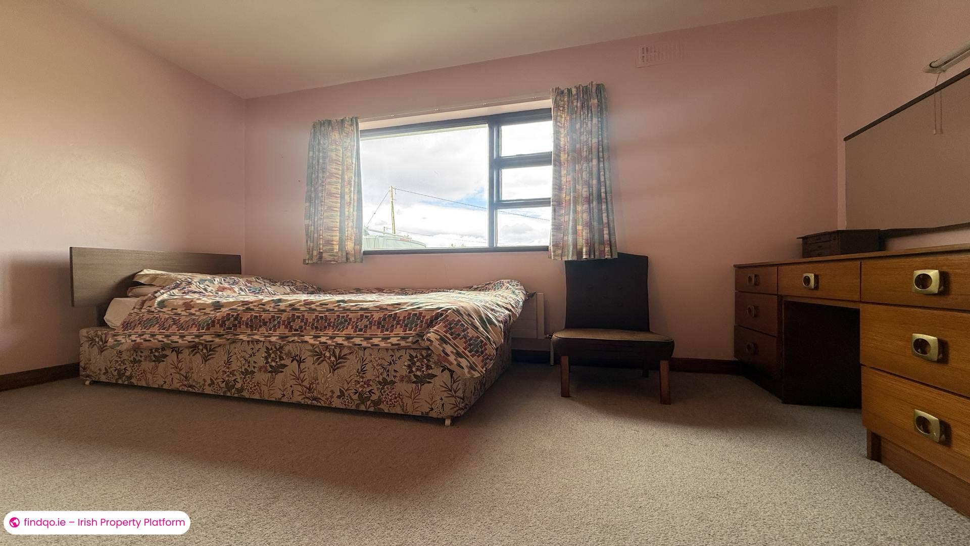 Detached house for Sale in Burtonport, Donegal