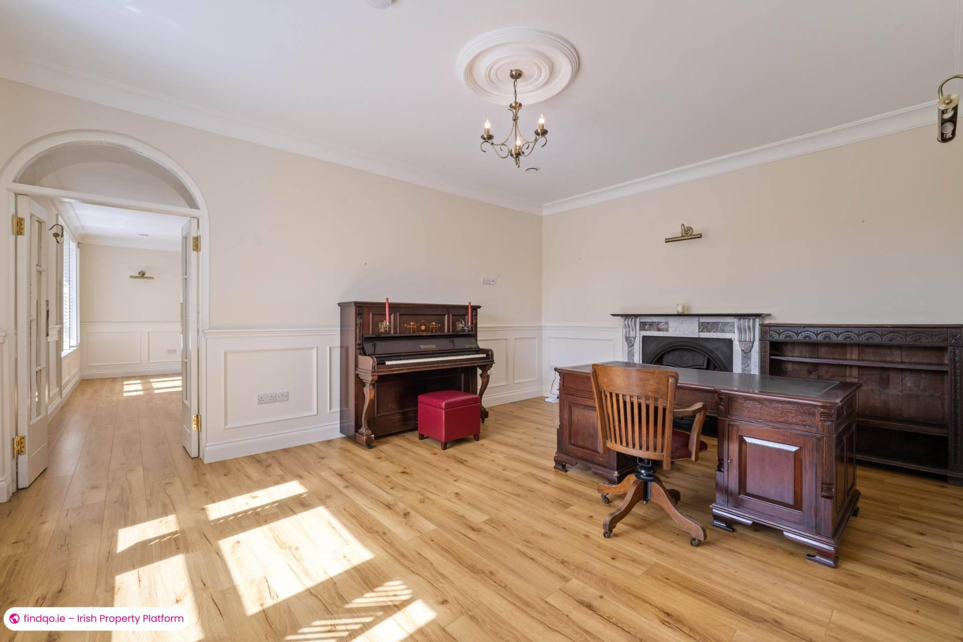 Detached house for Sale in Oughterard, Galway