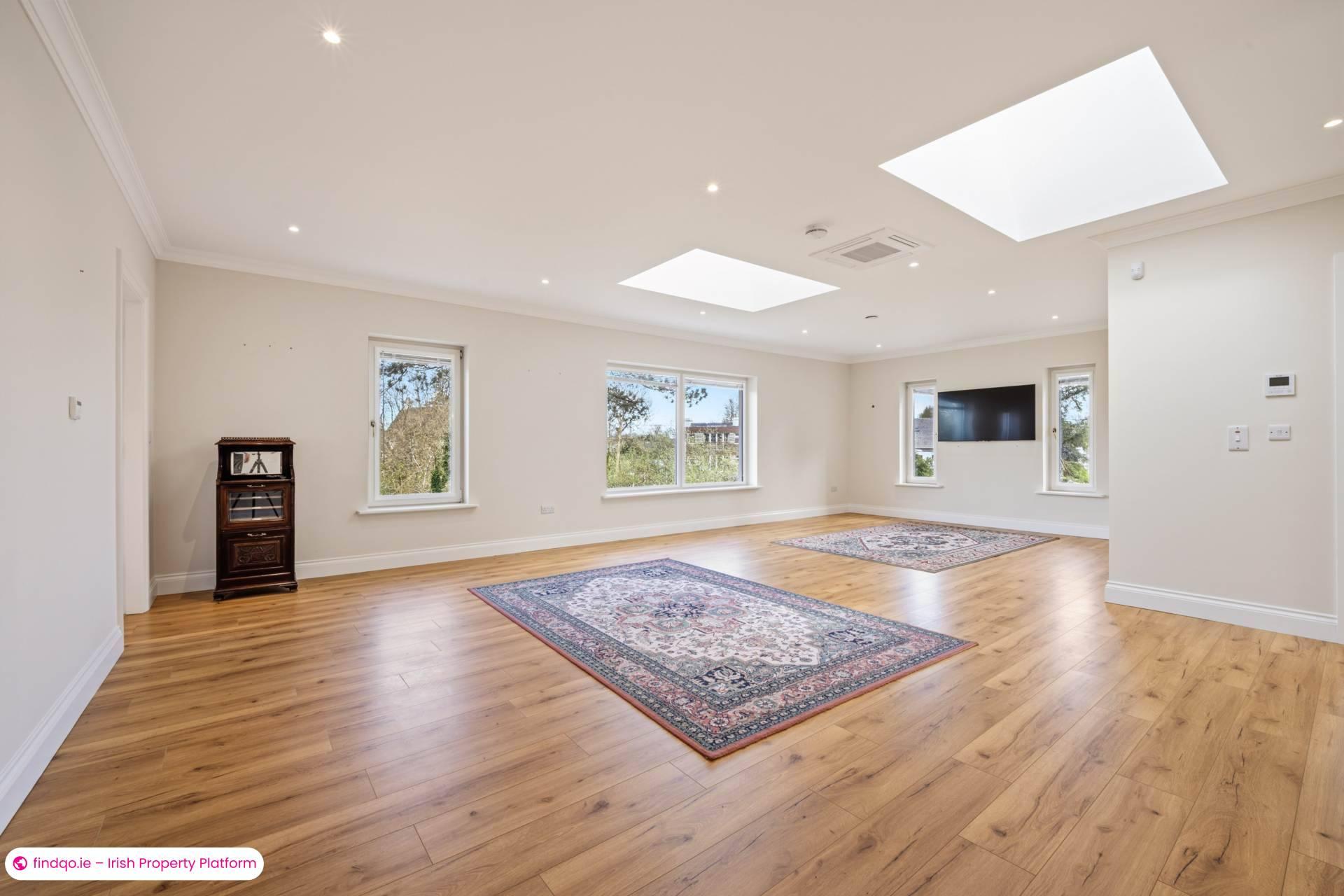 Detached house for Sale in Oughterard, Galway
